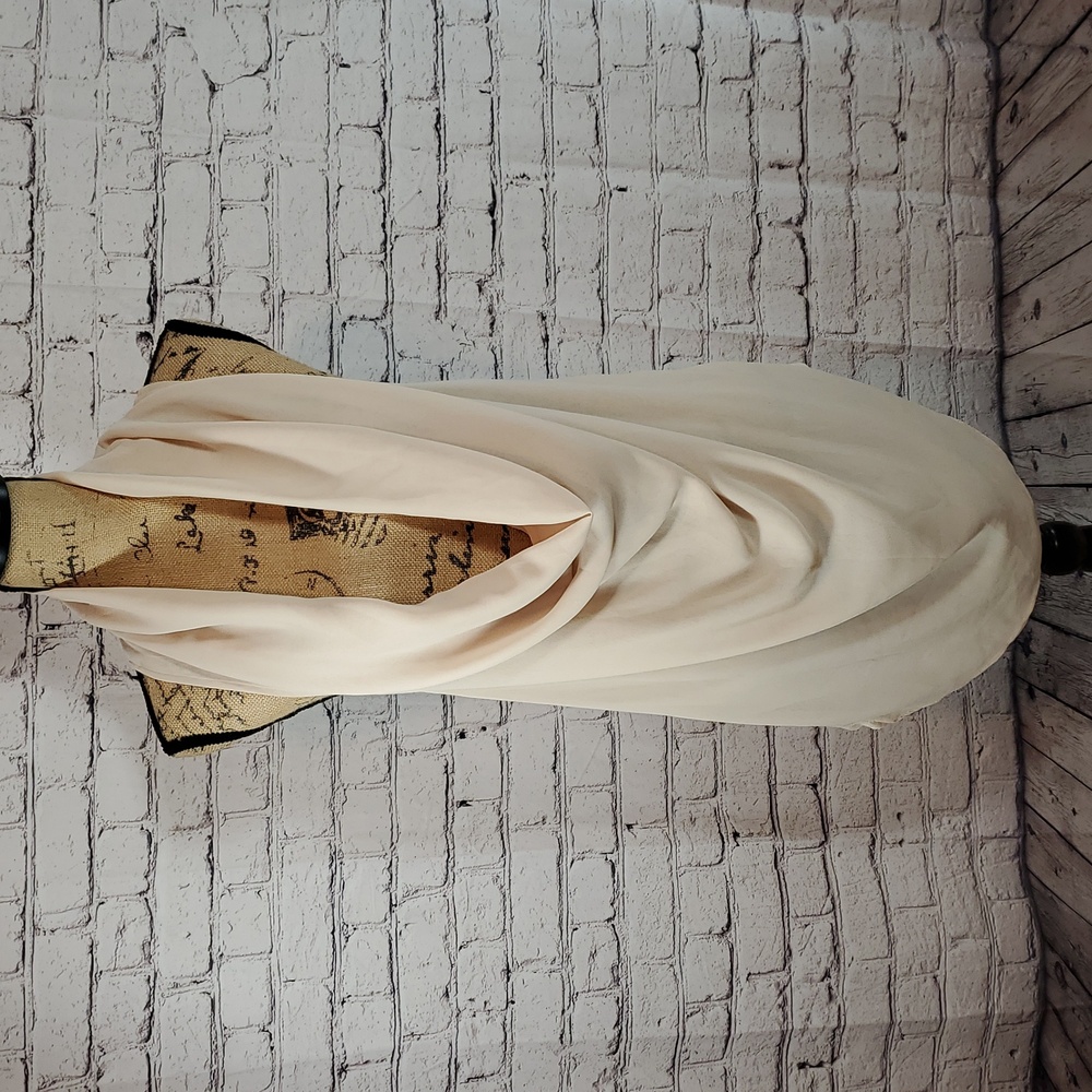 Yahada Cream Sleeveless Blouse Size M